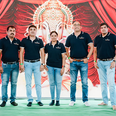 Corporate outing group photo at Go Ranch Resort